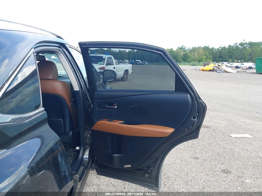 2013 LEXUS RX 450H auction photo 8