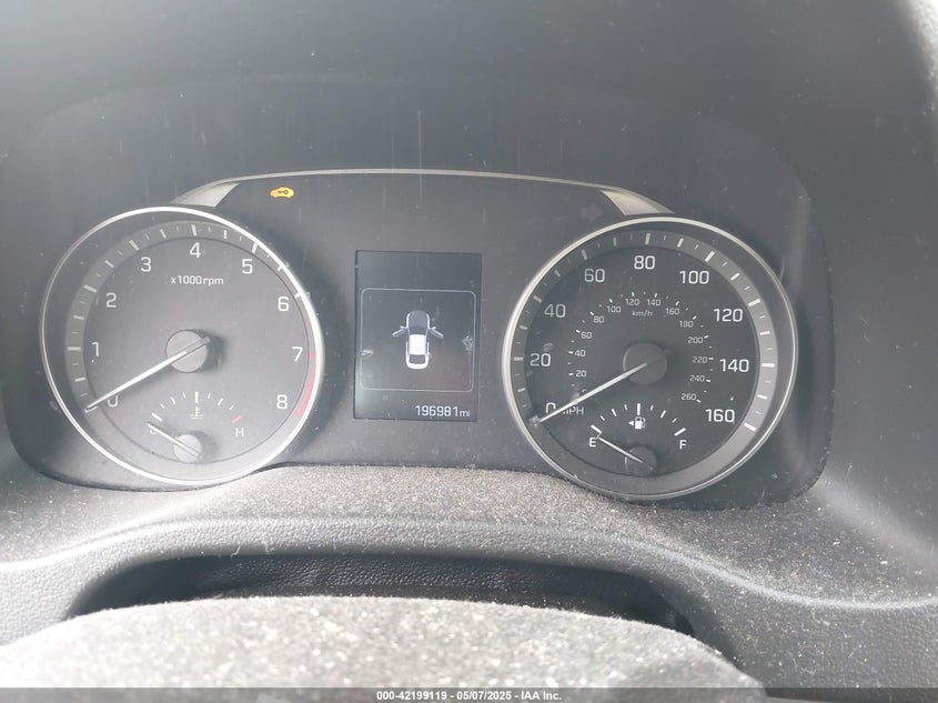 2018 HYUNDAI ELANTRA VIN: 5NPD84LF8JH304974