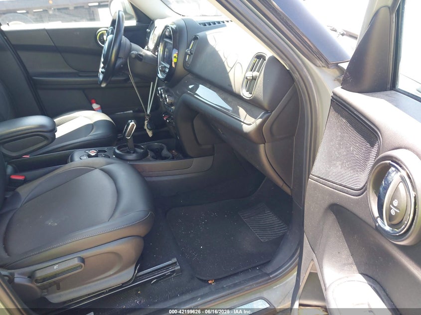 2020 MINI COUNTRYMAN COOPER - WMZYW3C06L3L02295