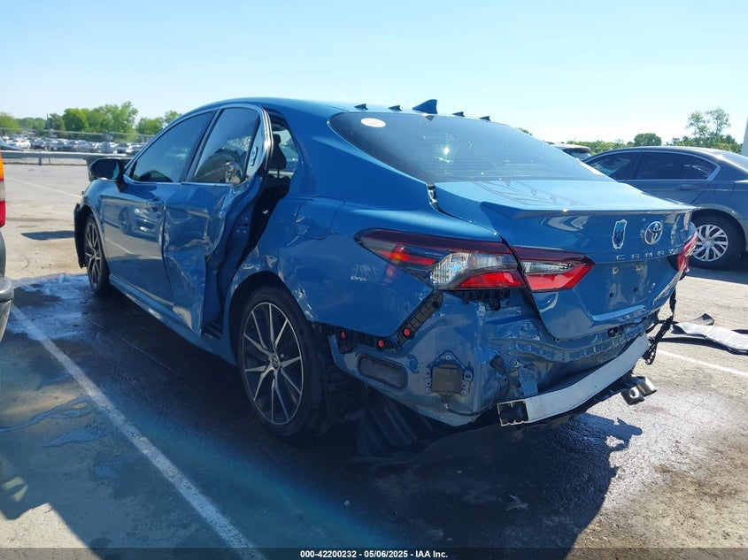 2023 TOYOTA CAMRY auction photo 3