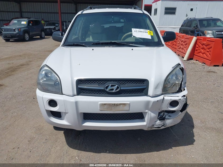 2005 Hyundai Tucson Gl VIN: KM8JM12B55U105061 Lot: 42200280