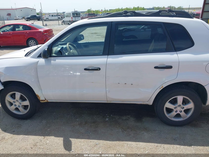 2005 Hyundai Tucson Gl VIN: KM8JM12B55U105061 Lot: 42200280