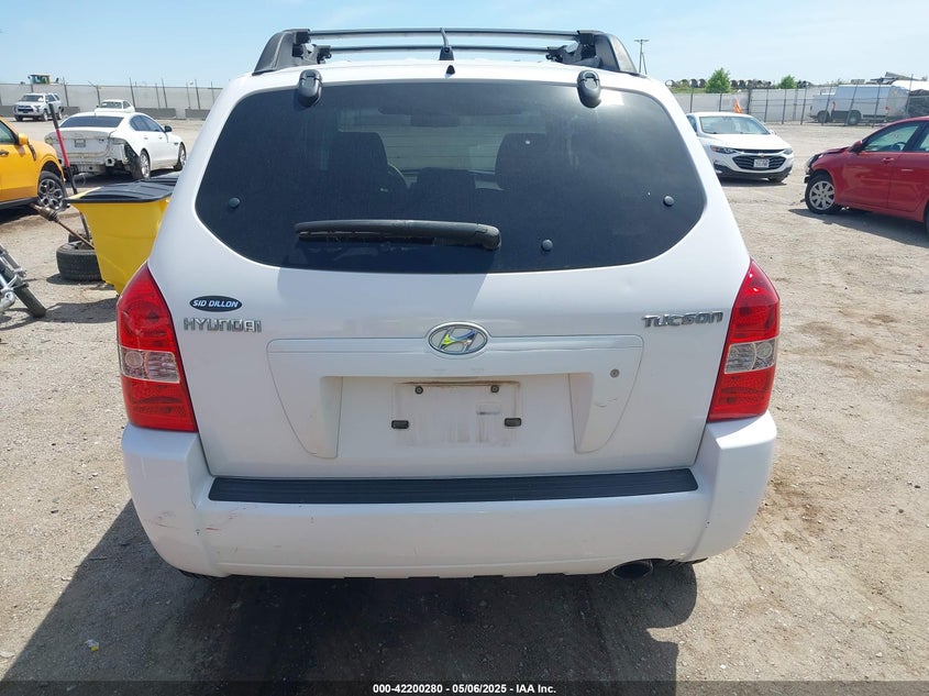 2005 Hyundai Tucson Gl VIN: KM8JM12B55U105061 Lot: 42200280