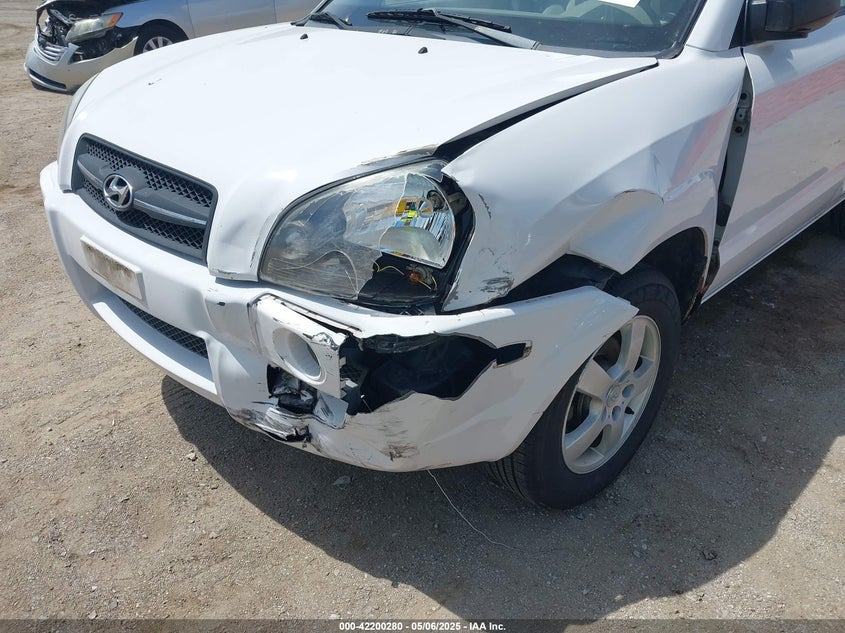 2005 Hyundai Tucson Gl VIN: KM8JM12B55U105061 Lot: 42200280