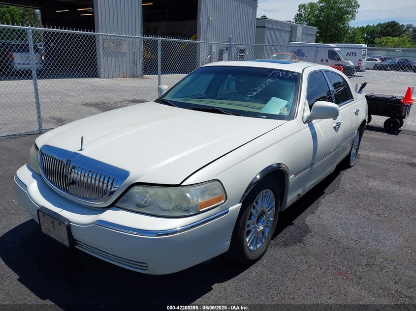 2006 LINCOLN TOWN CAR VIN: 1LNHM83V36Y614849