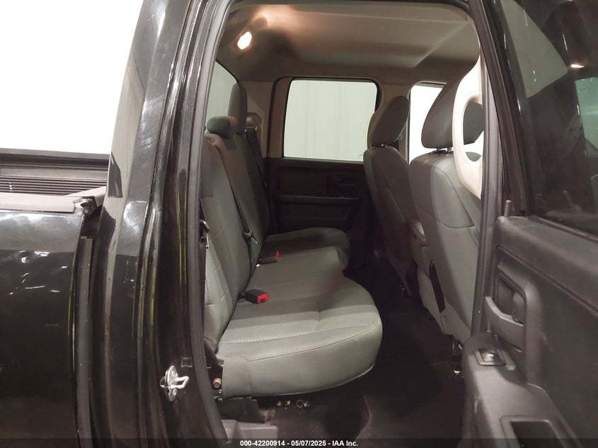2015 RAM 1500 VIN: 1C6RR7FT8FS752704