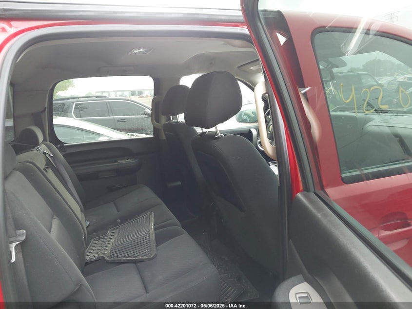 2011 CHEVROLET SILVERADO VIN: 3GCPKSE36BG306450