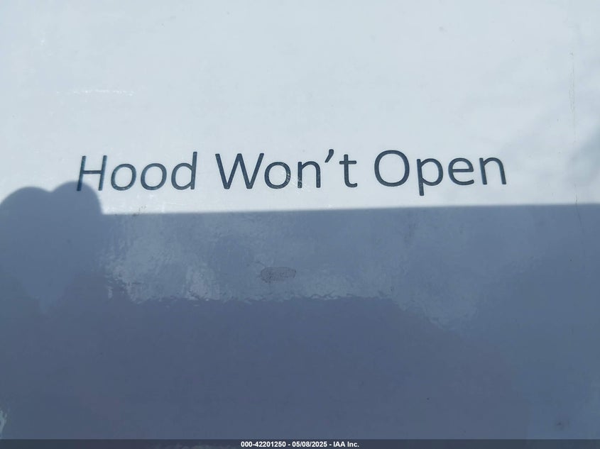 2013 CHEVROLET TAHOE C1500 LT - 1GNSCBE09DR366696