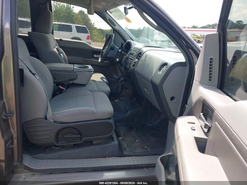 2008 FORD F-150 VIN: 1FTRX12W08FB45428