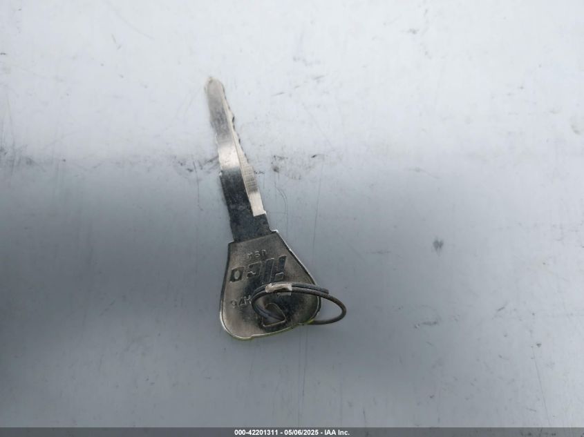 2002 Ford Escort Zx2 VIN: 3FAFP113X2R118991 Lot: 42201311