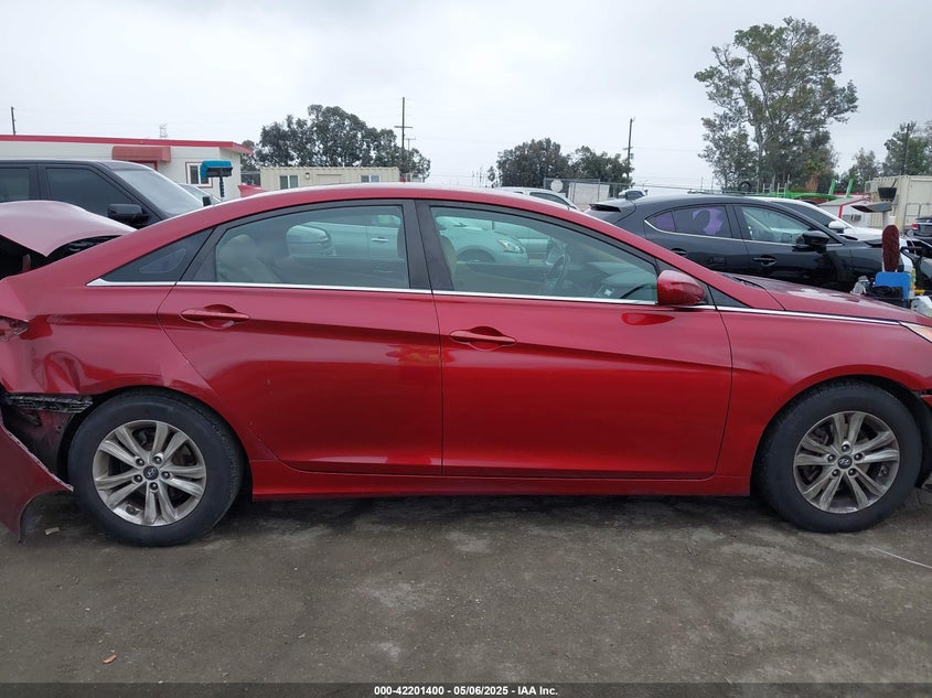 2012 HYUNDAI SONATA VIN: 5NPEB4AC4CH456610
