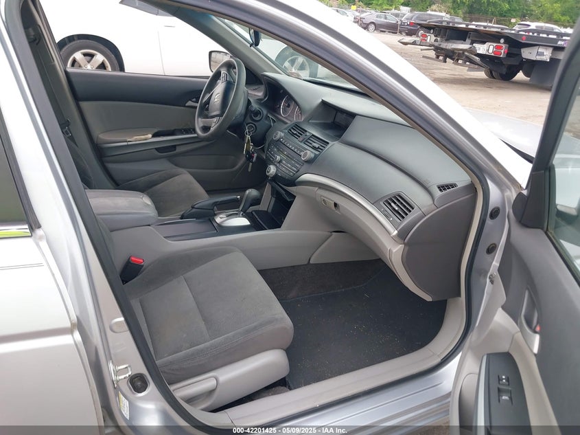 2009 HONDA ACCORD VIN: 1HGCP26769A005785