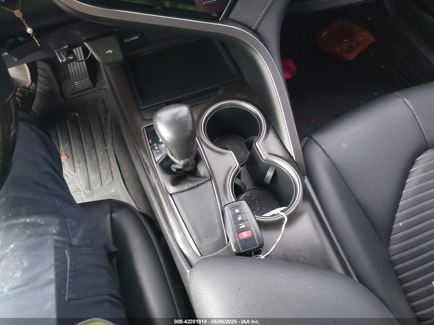 2021 TOYOTA CAMRY VIN: 4T1T11AK1MU561608