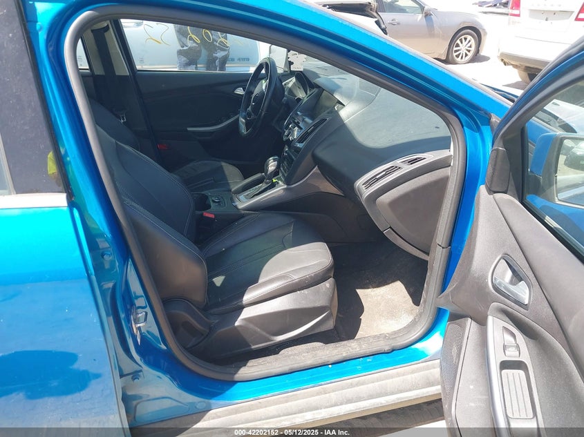 2014 FORD FOCUS VIN: 1FADP3N28EL271019
