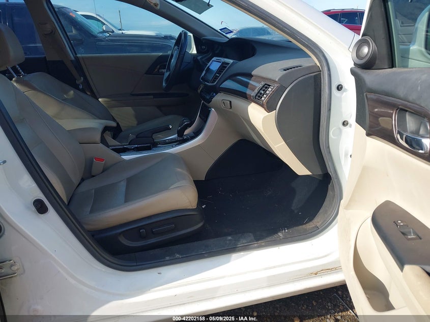 2017 HONDA ACCORD HYBRID VIN: JHMCR6F59HC022242