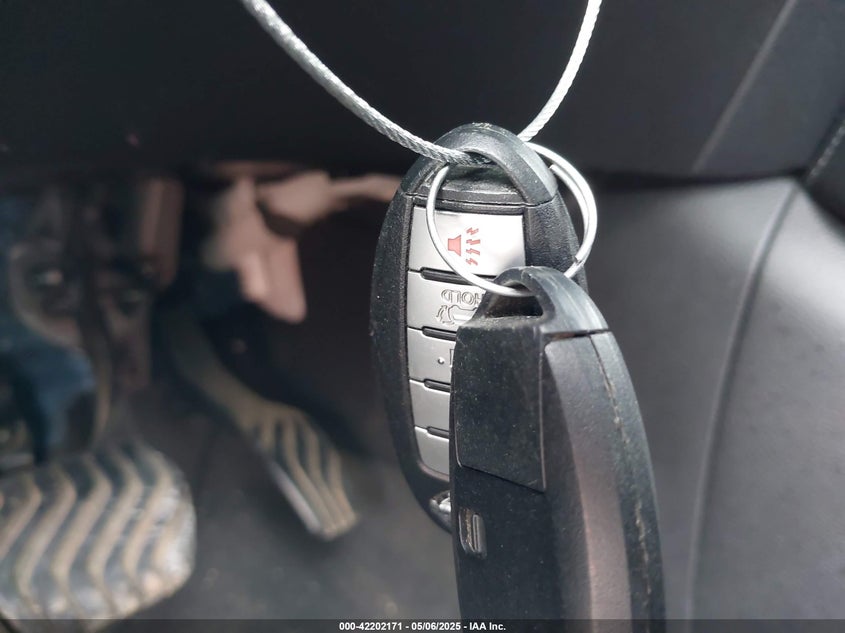 2017 NISSAN ROGUE SL - JN8AT2MV3HW021208