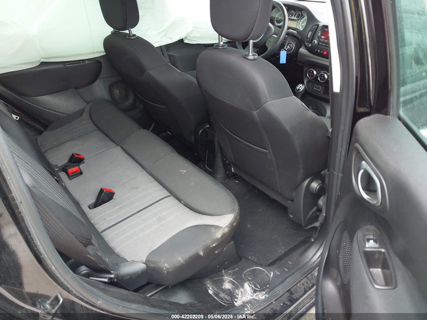 2017 FIAT 500L POP - ZFBCFAAH4HZ039061