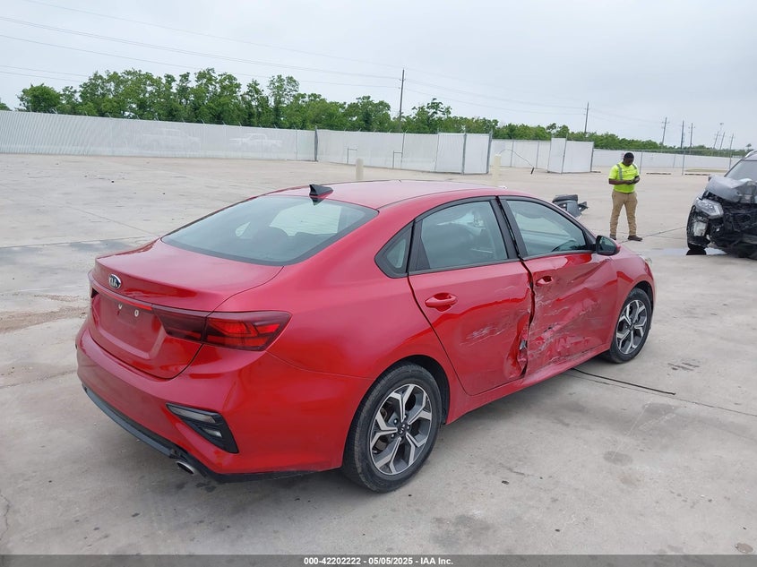 2021 KIA FORTE VIN: 3KPF24AD6ME361887