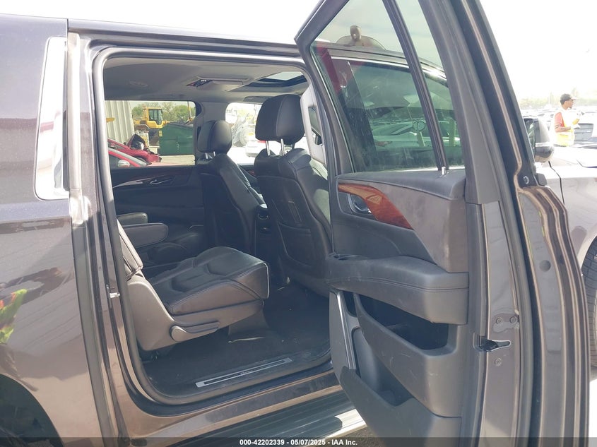 2015 CADILLAC ESCALADE ESV LUXURY - 1GYS4SKJXFR747960