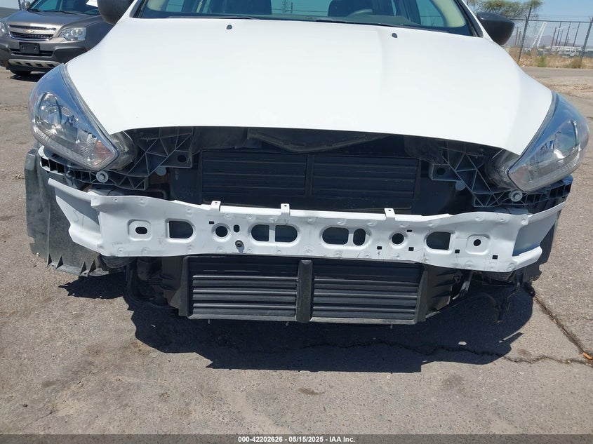 2017 FORD FOCUS VIN: 1FADP3E27HL284980