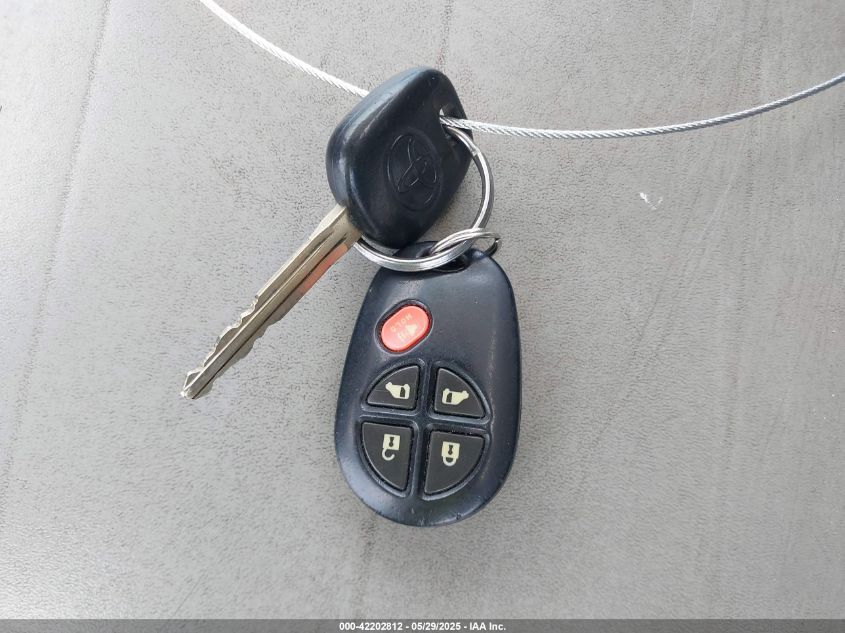 2011 Toyota Sienna Le V6 VIN: 5TDKK3DC2BS048804 Lot: 42202812