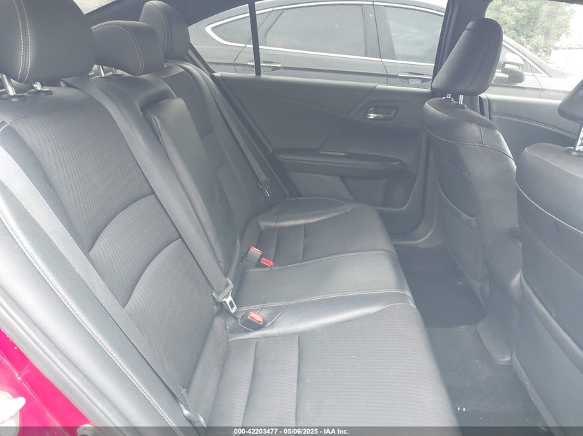 2017 HONDA ACCORD VIN: 1HGCR2F57HA122069