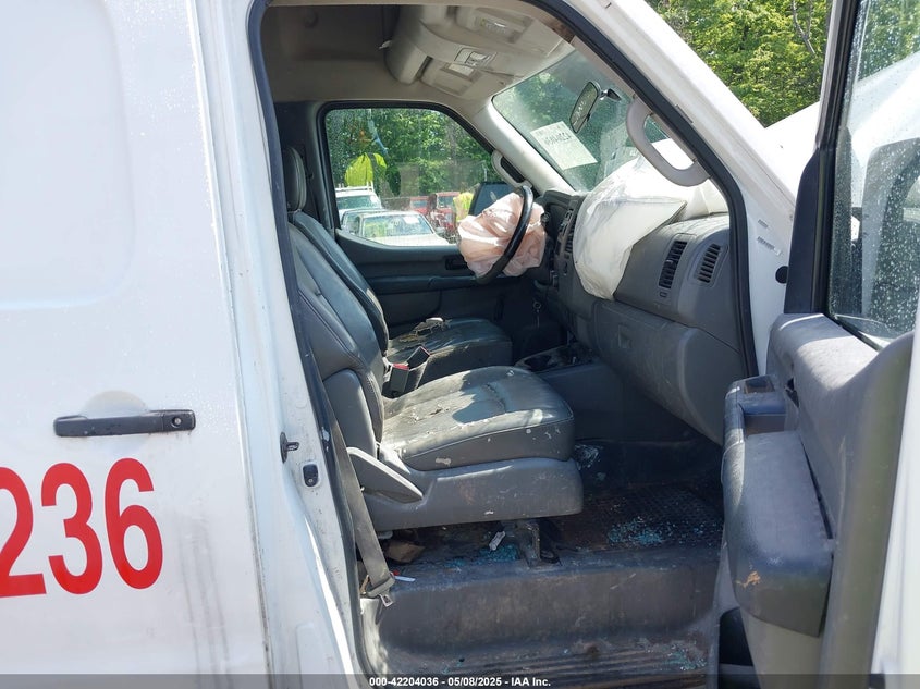 2013 NISSAN NV CARGO NV2500 HD S V8 1N6AF0LYXDN103260