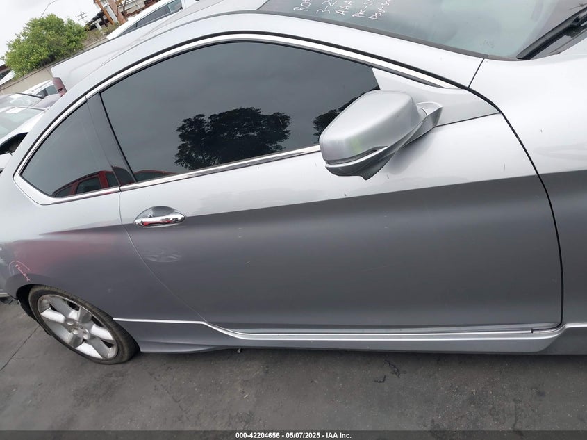 2017 HONDA ACCORD VIN: 1HGCT1B85HA009894