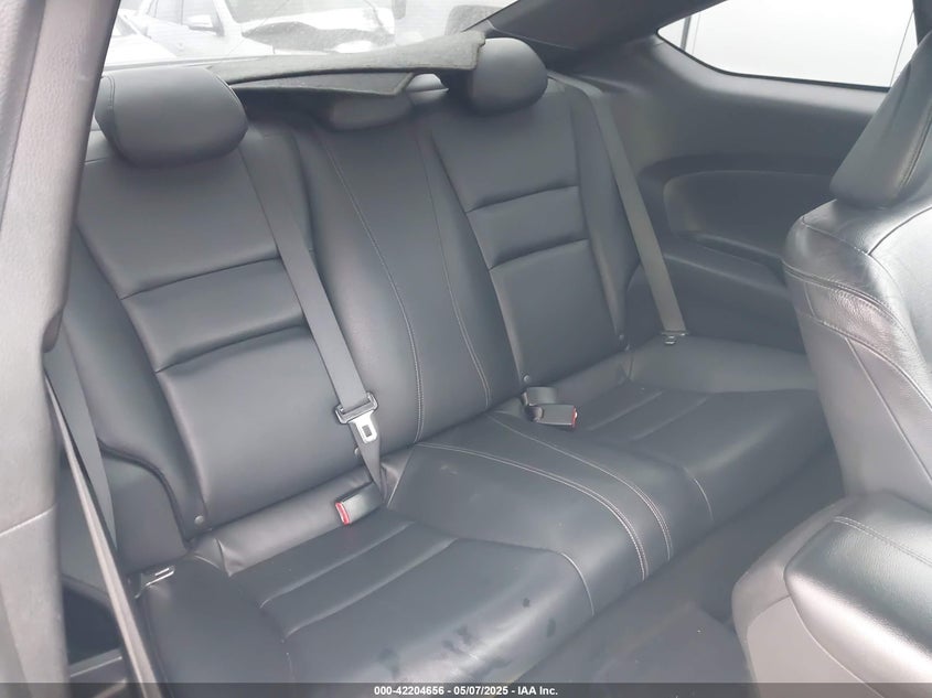 2017 HONDA ACCORD VIN: 1HGCT1B85HA009894
