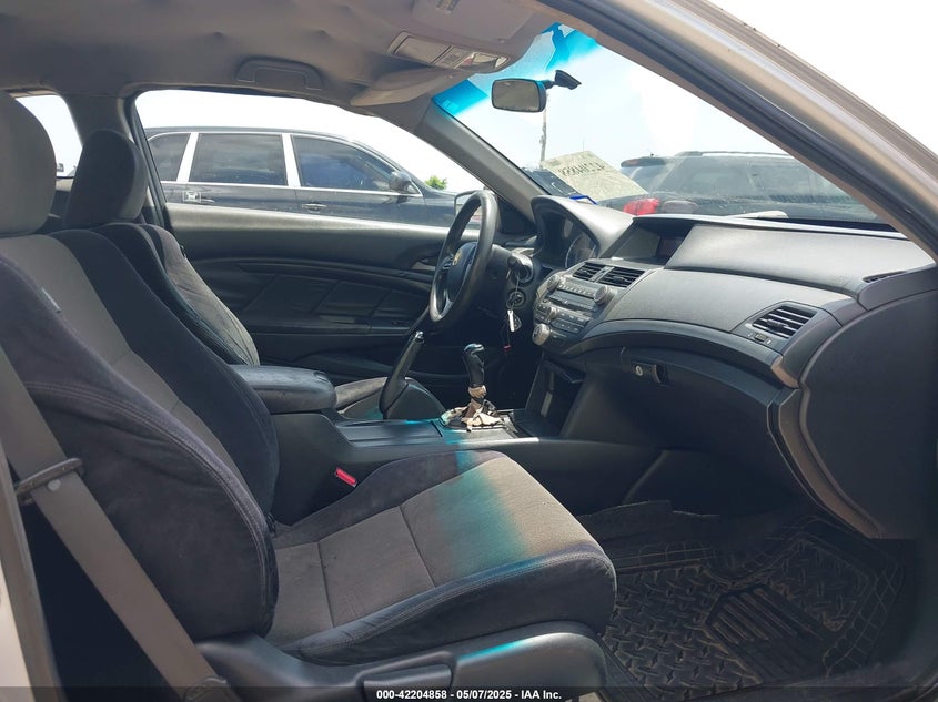 2009 HONDA ACCORD CPE VIN: 1HGCS11309A002670