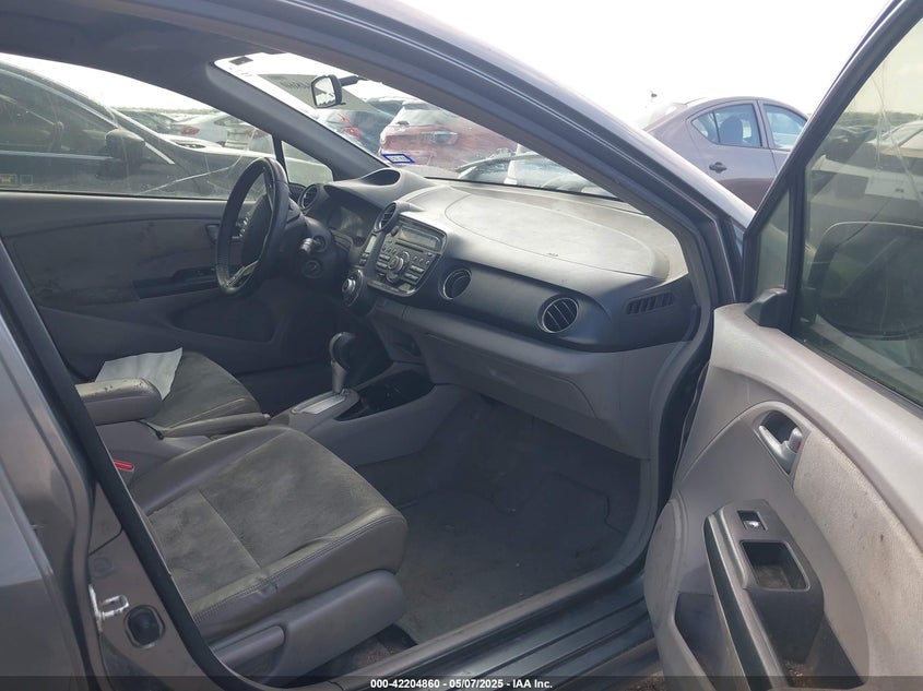 2013 HONDA INSIGHT VIN: JHMZE2H74DS002123