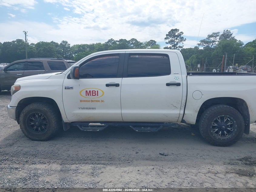 2018 TOYOTA TUNDRA SR5 5.7L V8 - 5TFDW5F18JX760859