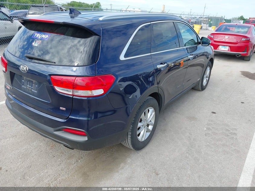 2016 KIA SORENTO VIN: 5XYPGDA38GG066570