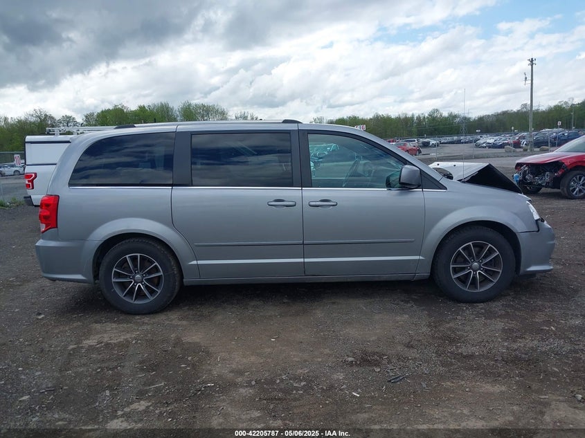 2017 DODGE GRAND CARAVAN SXT - 2C4RDGCG8HR714134