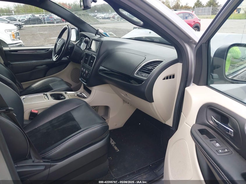 2017 DODGE GRAND CARAVAN SXT - 2C4RDGCG8HR714134