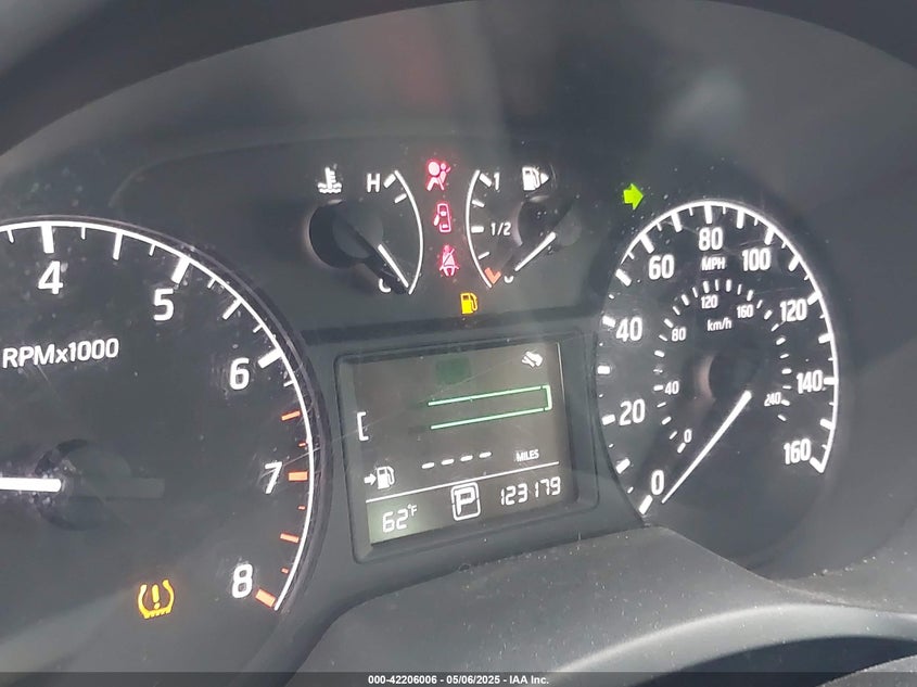2015 NISSAN SENTRA VIN: 3N1AB7AP2FY304838