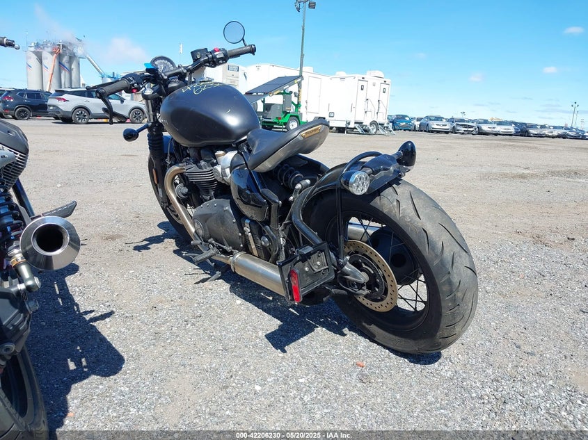 2022 TRIUMPH MOTORCYCLE BONNEVILLE BOBBER - SMTD53HL6NTBA9507