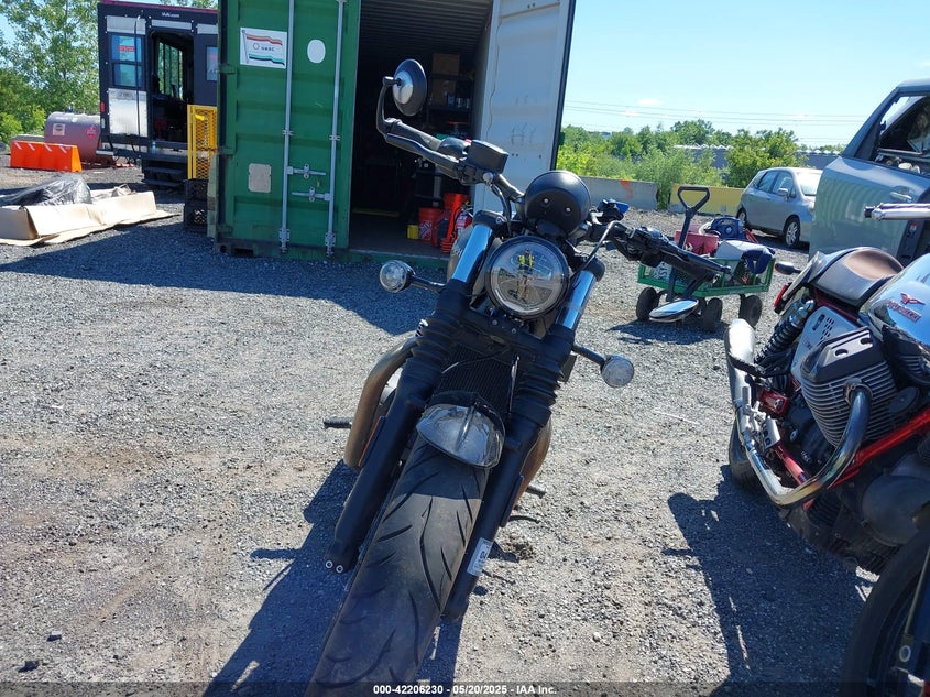 2022 TRIUMPH MOTORCYCLE BONNEVILLE BOBBER - SMTD53HL6NTBA9507