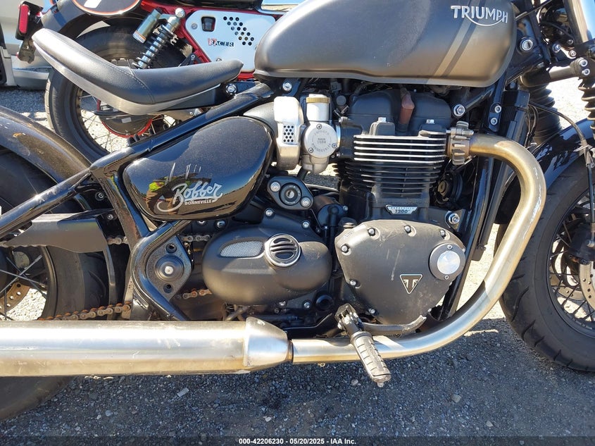 2022 TRIUMPH MOTORCYCLE BONNEVILLE BOBBER - SMTD53HL6NTBA9507