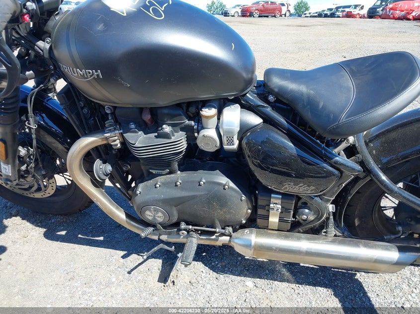 2022 TRIUMPH MOTORCYCLE BONNEVILLE BOBBER - SMTD53HL6NTBA9507