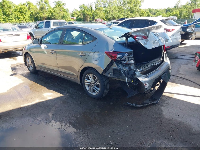 2019 HYUNDAI ELANTRA VIN: KMHD84LF4KU816525