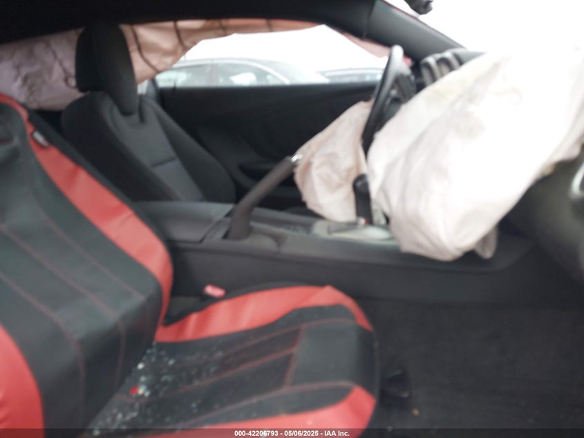 2010 CHEVROLET CAMARO VIN: 2G1FB1EV5A9104868