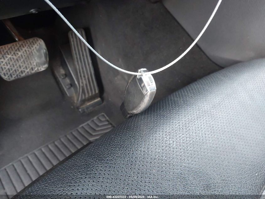 2010 Mercedes-Benz E 550 VIN: WDDHF7CB9AA031627 Lot: 42207033