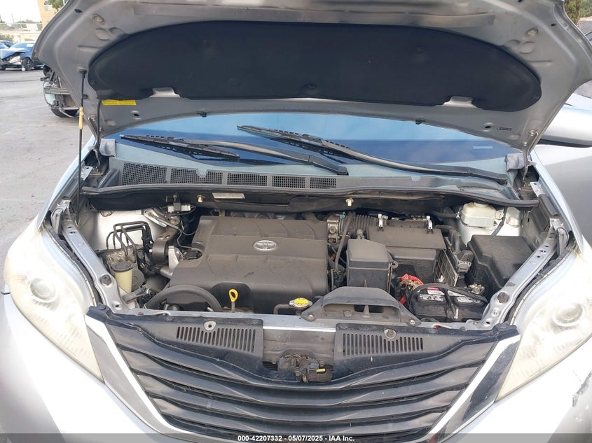 2011 TOYOTA SIENNA VIN: 5TDKK3DC9BS069648
