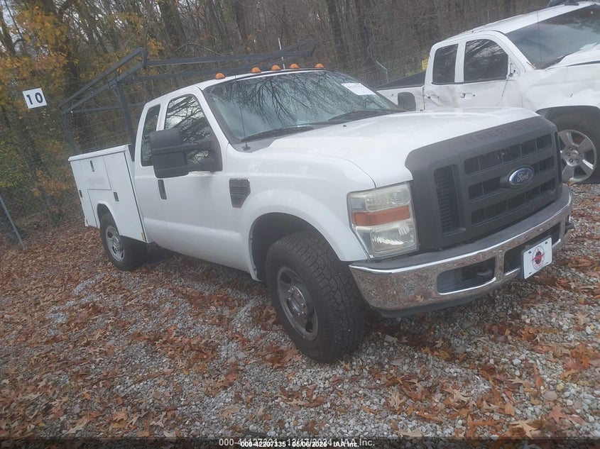 2010 FORD F-350 CHASSIS LARIAT/XL/XLT