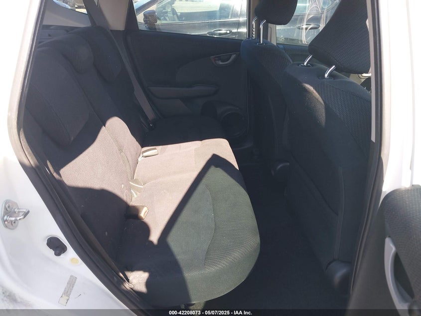 2012 HONDA FIT VIN: JHMGE8H54CC032823
