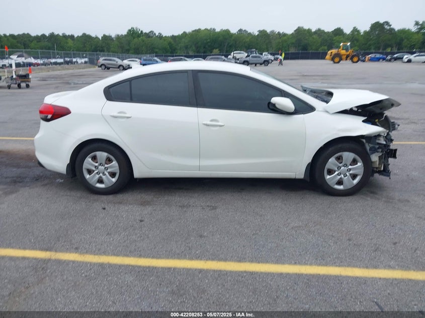 2018 KIA FORTE LX - 3KPFK4A72JE242126