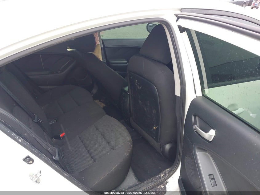 2018 KIA FORTE LX - 3KPFK4A72JE242126