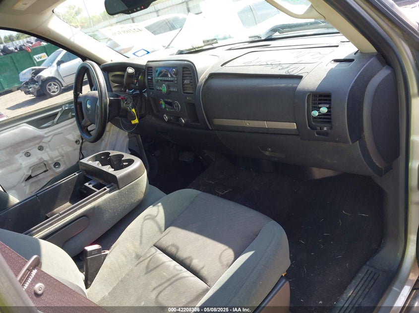 2008 CHEVROLET SILVERADO VIN: 3GCEC13J18G302167