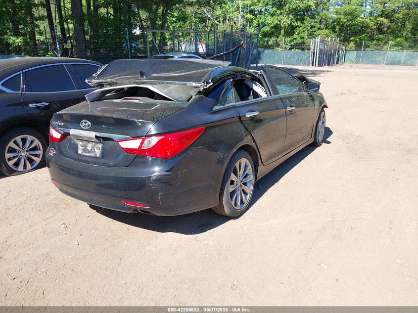 5NPEC4AC6BH058519 2011 HYUNDAI SONATA photo no. 4